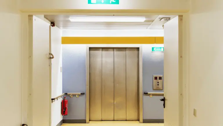 Ascenseurs hospitaliers .. Votre guide complet 2023